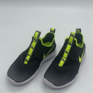 Nike Kids' Preschool Flex Runner Running Shoes Sz 1y (gently used)